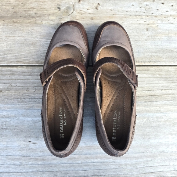 Naturalizer Hollace Brown Leather, Mary Jane, Block Heel. WMS 7M - Picture 10 of 16